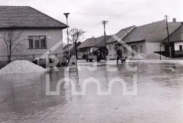 Povodeň v roku 1976 (2)
