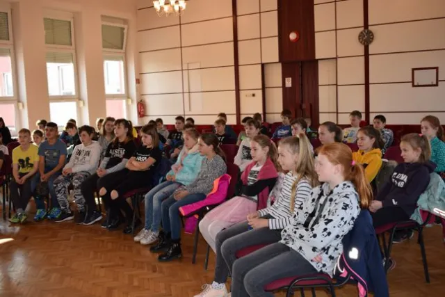 Beseda s Natáliou Milanovou - Dejiny statočného národa slovenského (2)