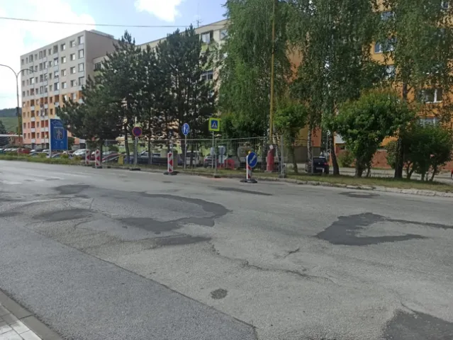 Fotodokumentácia - Projekt priechod pre chodcov na križovatke Hollého (6)