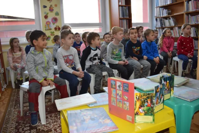 Informčná výchova o knižnici pre deti materských škôl (3)