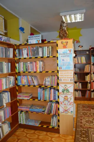 006_Informačný plagát informuje zákazníkov knižnice o získaní podpory s FPU (2)