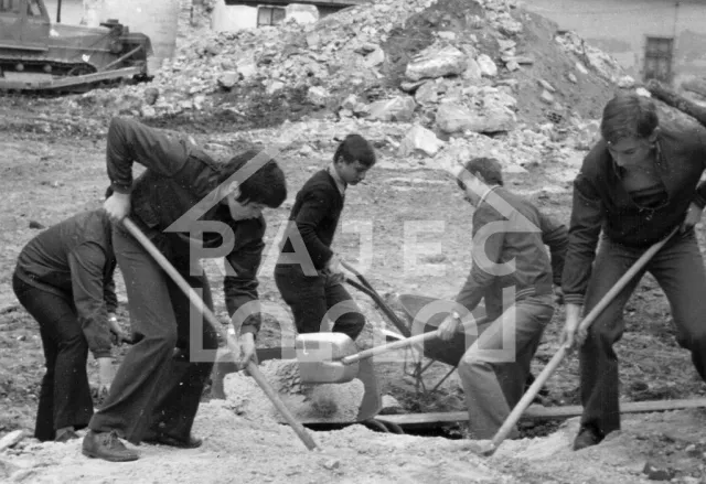 Rajecké námestie - rekonštrukcia v roku 1974  (2)
